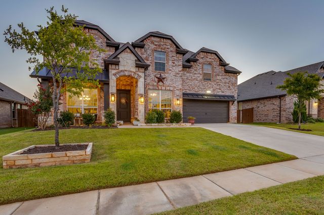 117 Mockingbird Hill Drive, Joshua, TX 76058