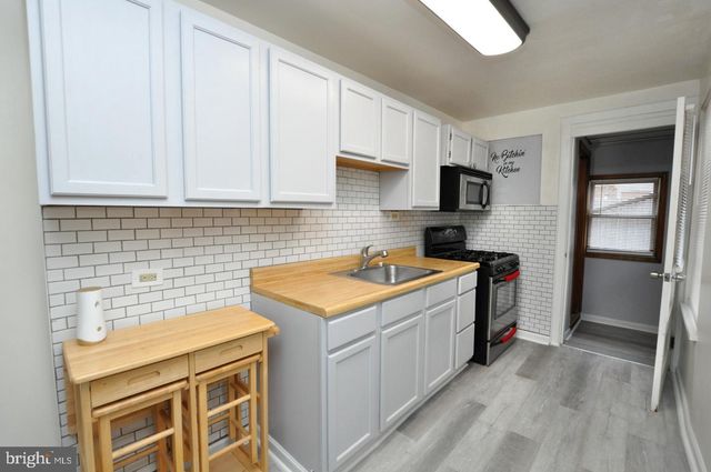 3069 S CHESAPEAKE RD, Camden, NJ 08104