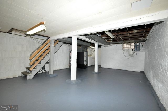 3069 S CHESAPEAKE RD, Camden, NJ 08104