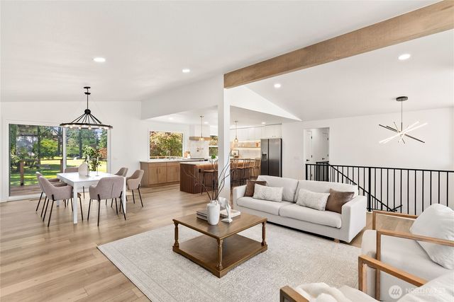 32007 28th Avenue SW, Federal Way, WA 98023