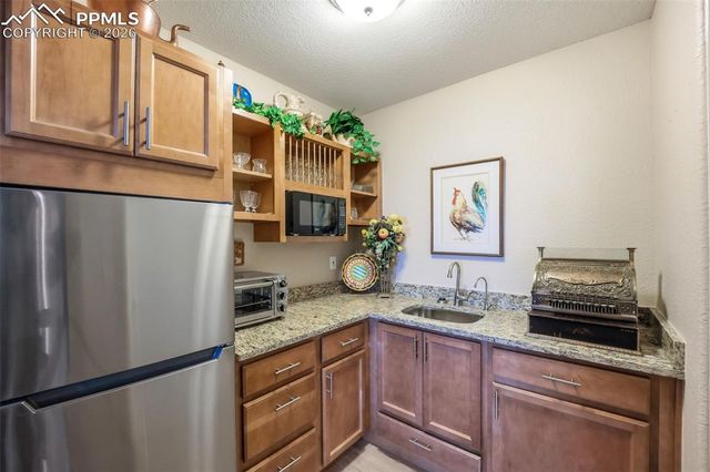 5035 Vista Del Sol Point, Colorado Springs, CO 80919