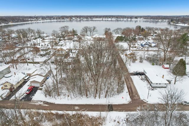 22771 Lake Park Avenue, Round Lake Beach, IL 60073