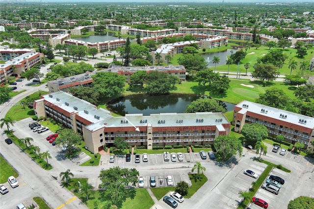 9281 Sunrise Lakes Boulevard 308, Sunrise, FL 33322
