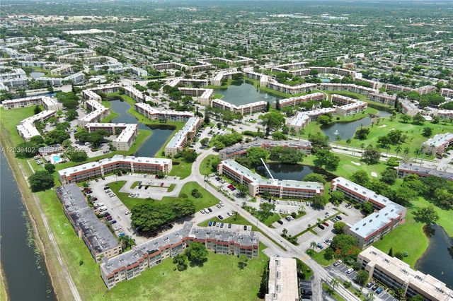 9281 Sunrise Lakes Boulevard 308, Sunrise, FL 33322