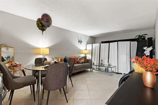 9281 Sunrise Lakes Boulevard 308, Sunrise, FL 33322