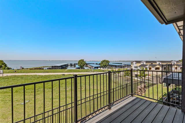 276 Henry M Chandler Drive, Rockwall, TX 75032