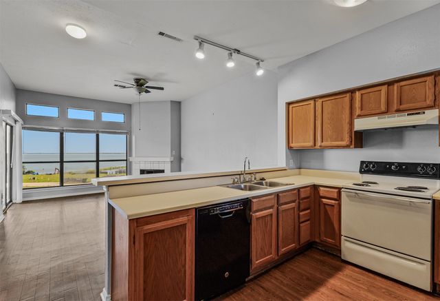 276 Henry M Chandler Drive, Rockwall, TX 75032