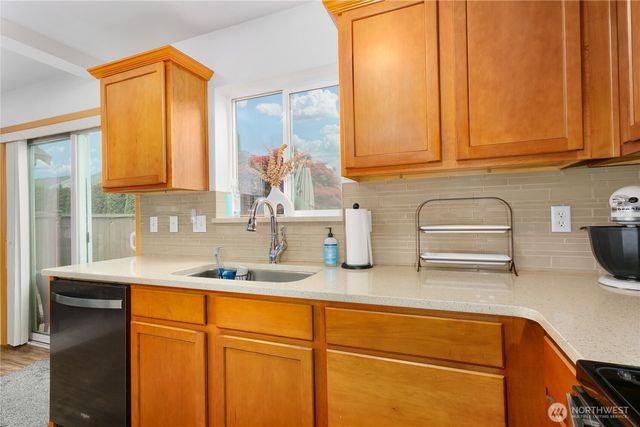 6336 Park Street E, Fife, WA 98424