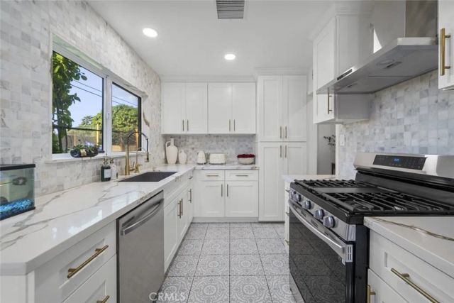 7777 Cherrystone Avenue, Panorama City, CA 91402