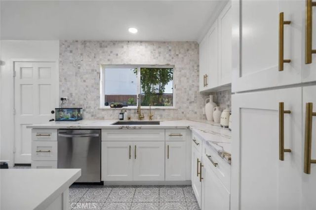 7777 Cherrystone Avenue, Panorama City, CA 91402