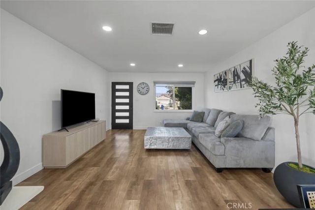 7777 Cherrystone Avenue, Panorama City, CA 91402