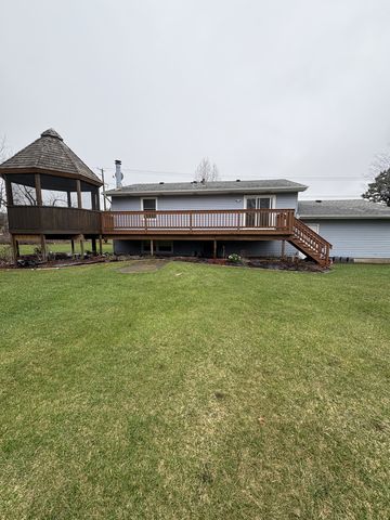 34107 N Fairfield Road, Round Lake, IL 60073