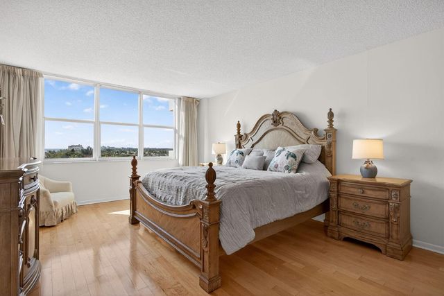 1147 Hillsboro Mile 908, Hillsboro Beach, FL 33062