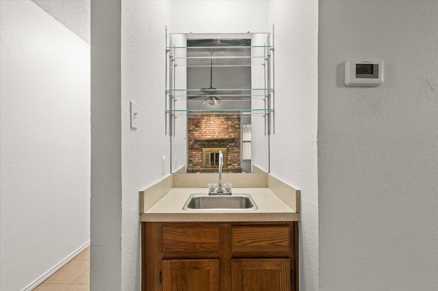 414 Morrison Drive, Euless, TX 76039
