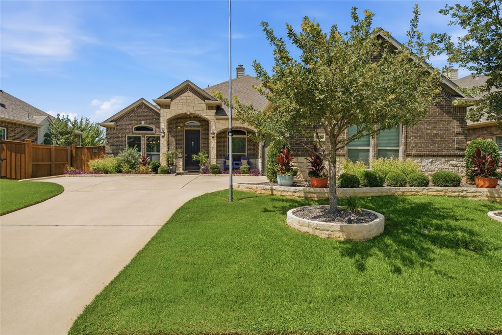 5221 Windstone Drive, Fort Worth, TX 76244