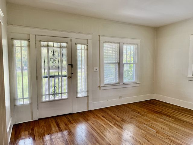 7114 Old Harding Pike, Nashville, TN 37221