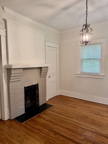 7114 Old Harding Pike, Nashville, TN 37221
