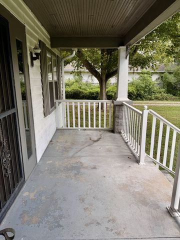 7114 Old Harding Pike, Nashville, TN 37221