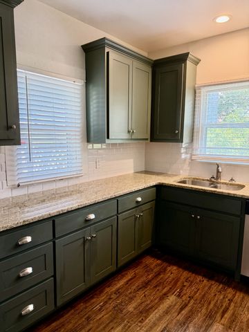 7114 Old Harding Pike, Nashville, TN 37221