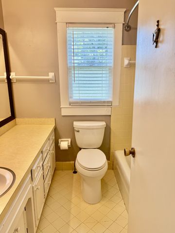 7114 Old Harding Pike, Nashville, TN 37221