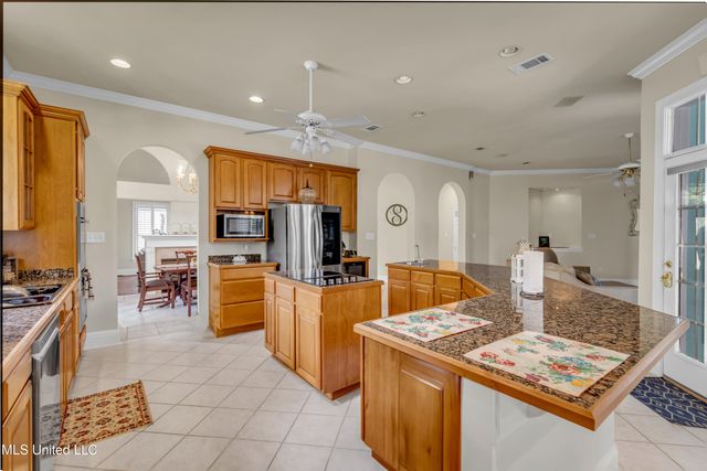 8354 Makiki Drive, Diamondhead, MS 39525