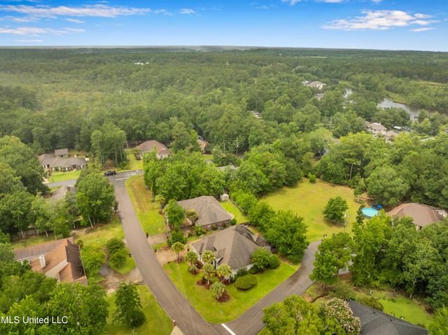 8354 Makiki Drive, Diamondhead, MS 39525