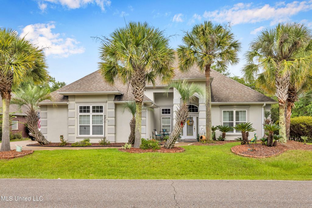 8354 Makiki Drive, Diamondhead, MS 39525