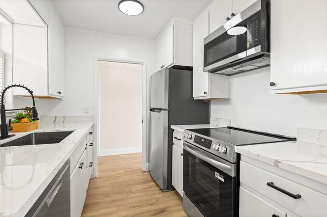 1599 1599 Hays St 306, San Leandro, CA 94577