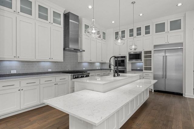 406 Woodside TER, Austin, TX 78738