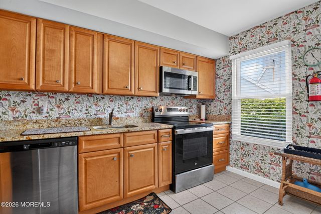 19 Arlene Court 4102, Brick, NJ 08724