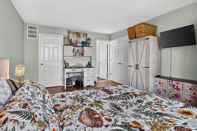 19 Arlene Court 4102, Brick, NJ 08724