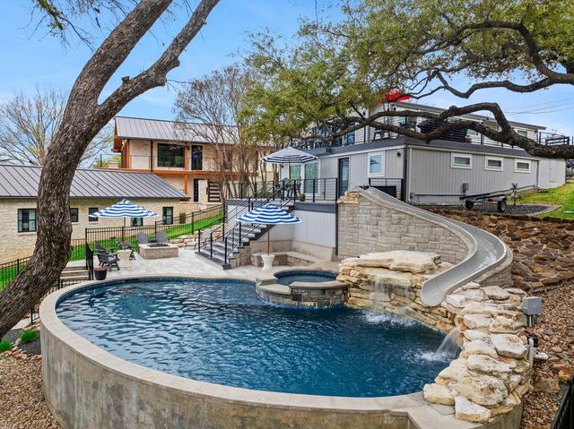 205 Beaver CIR, Horseshoe Bay, TX 78657