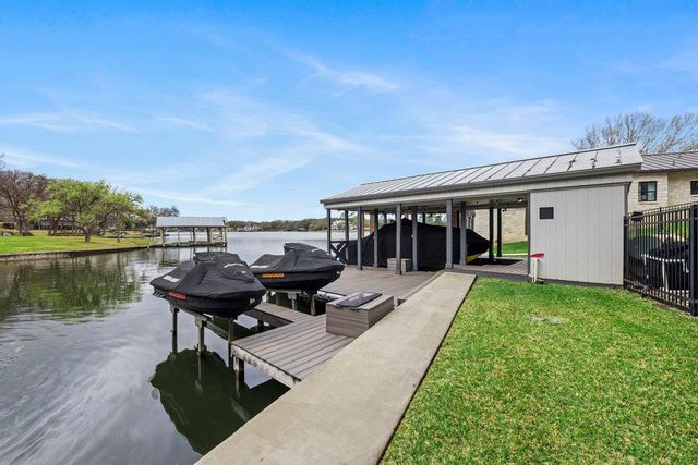205 Beaver CIR, Horseshoe Bay, TX 78657