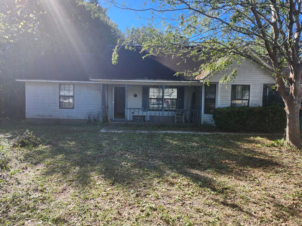 410 Brown Place, Crestview, FL 32539