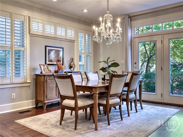 137 E 51st Street, Savannah, GA 31405