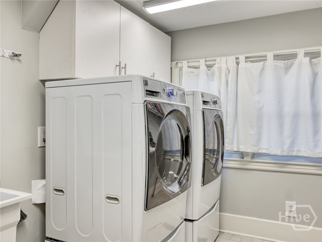 137 E 51st Street, Savannah, GA 31405