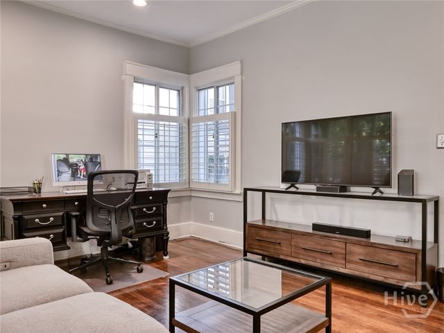 137 E 51st Street, Savannah, GA 31405