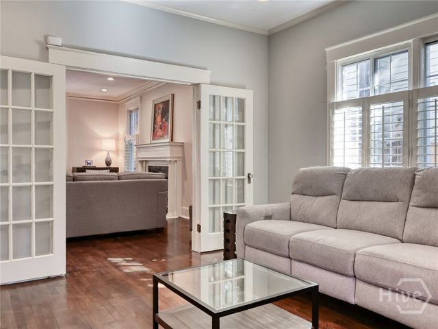 137 E 51st Street, Savannah, GA 31405