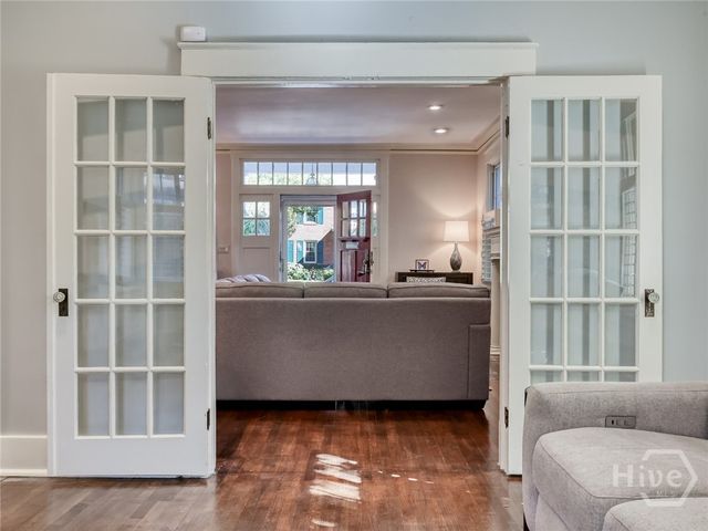 137 E 51st Street, Savannah, GA 31405