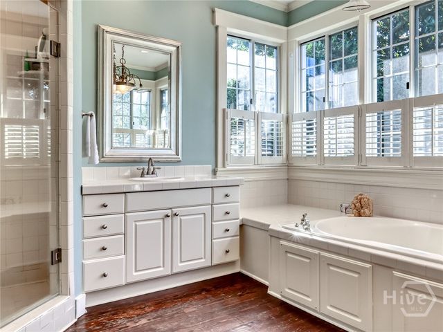 137 E 51st Street, Savannah, GA 31405