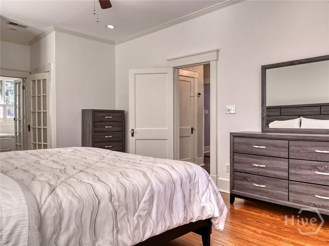 137 E 51st Street, Savannah, GA 31405