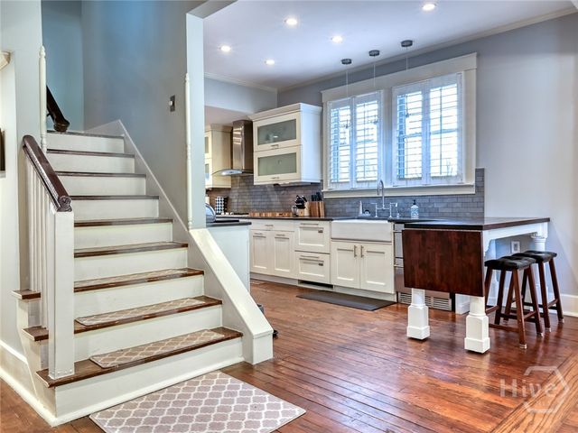 137 E 51st Street, Savannah, GA 31405