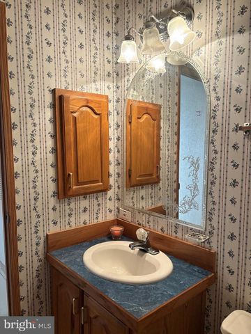 2019 KENNY CT, Edgewood, MD 21040