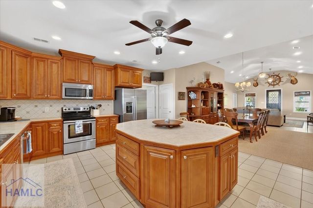 725 Youmans Road, Midway, GA 31320