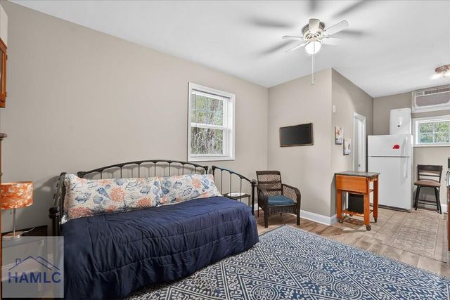 725 Youmans Road, Midway, GA 31320