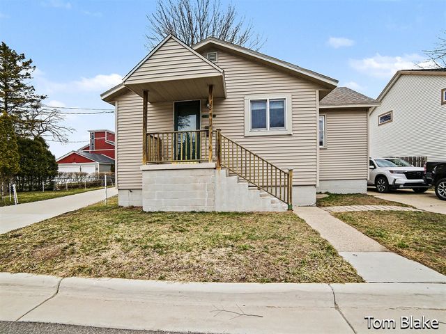 1834 Edgewater Street, Muskegon, MI 49441