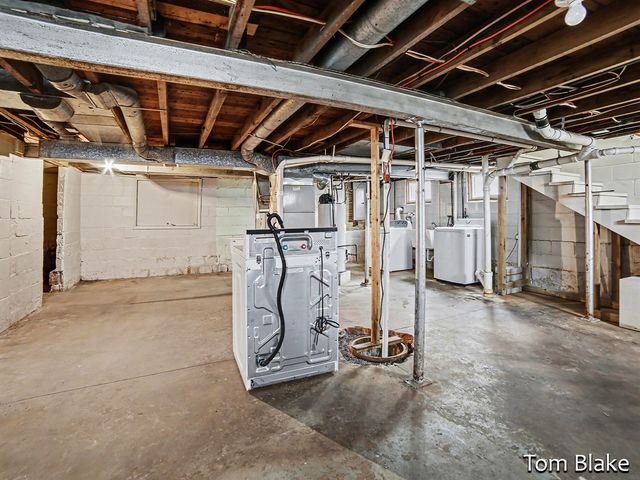 1834 Edgewater Street, Muskegon, MI 49441