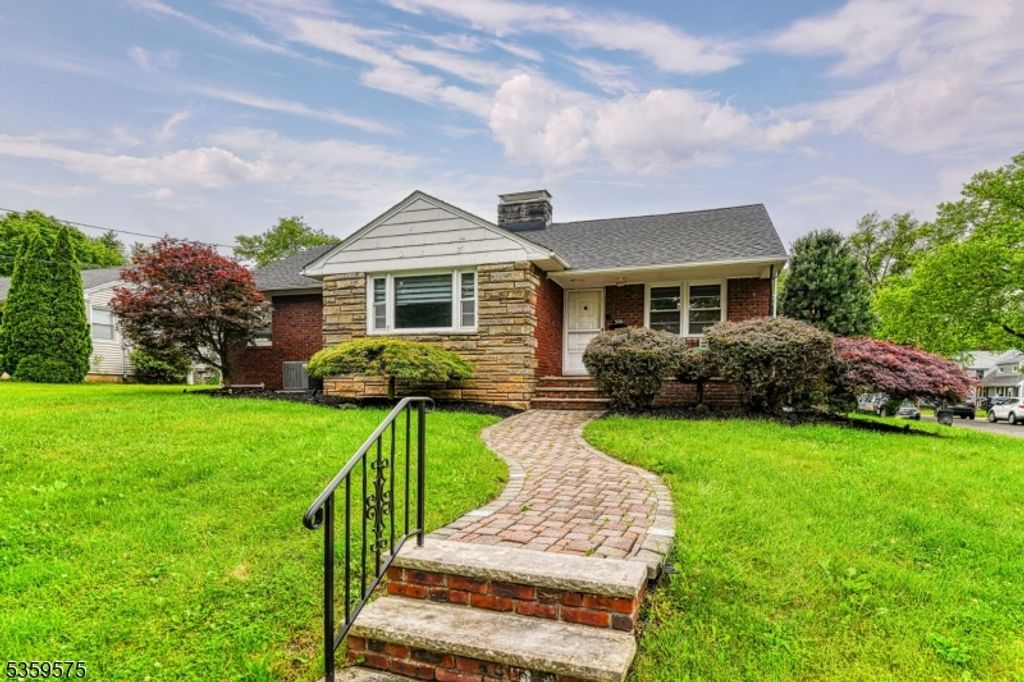 300 Jefferson Ave, Rahway City, NJ 07065