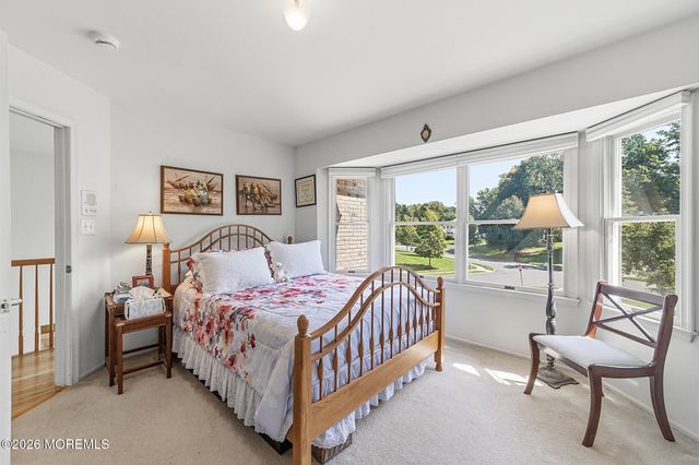 1 Launcelot Lane, Jamesburg, NJ 08831