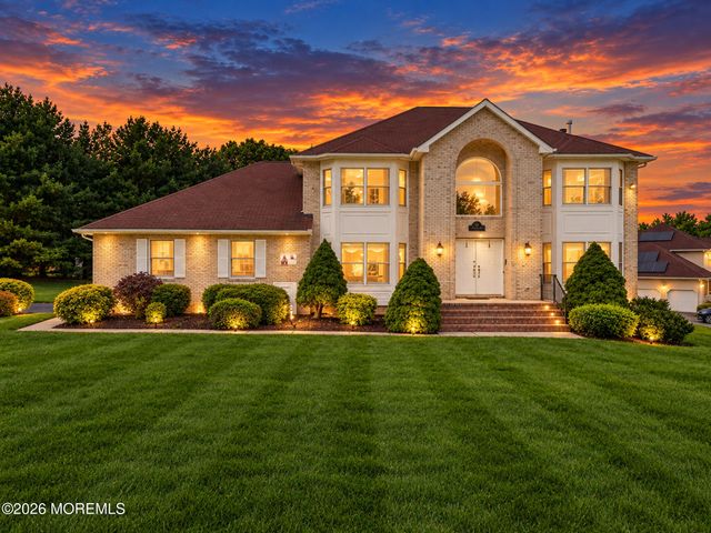 1 Launcelot Lane, Jamesburg, NJ 08831